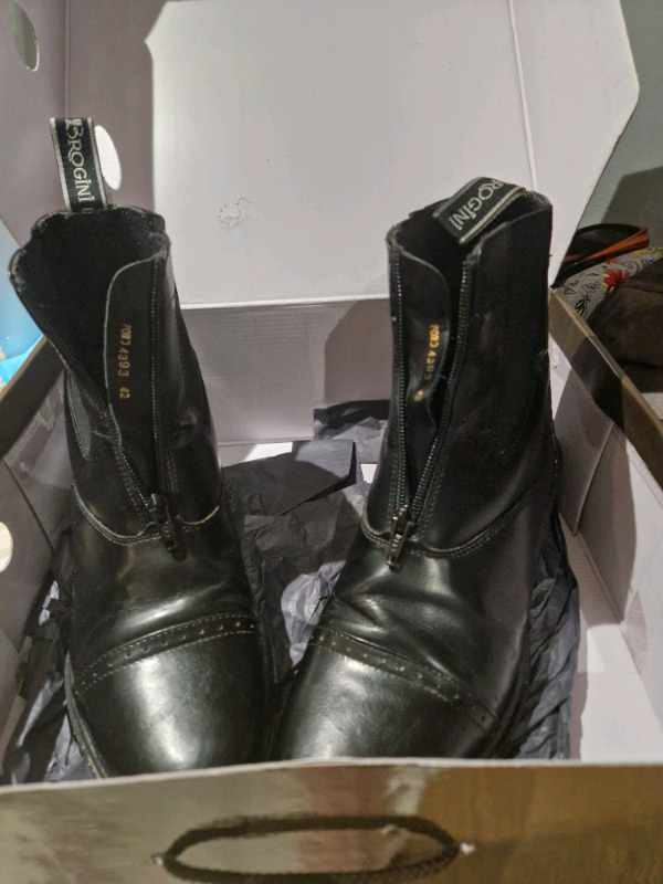 Brogini Tivoli Black Paddock Jodhpur 
